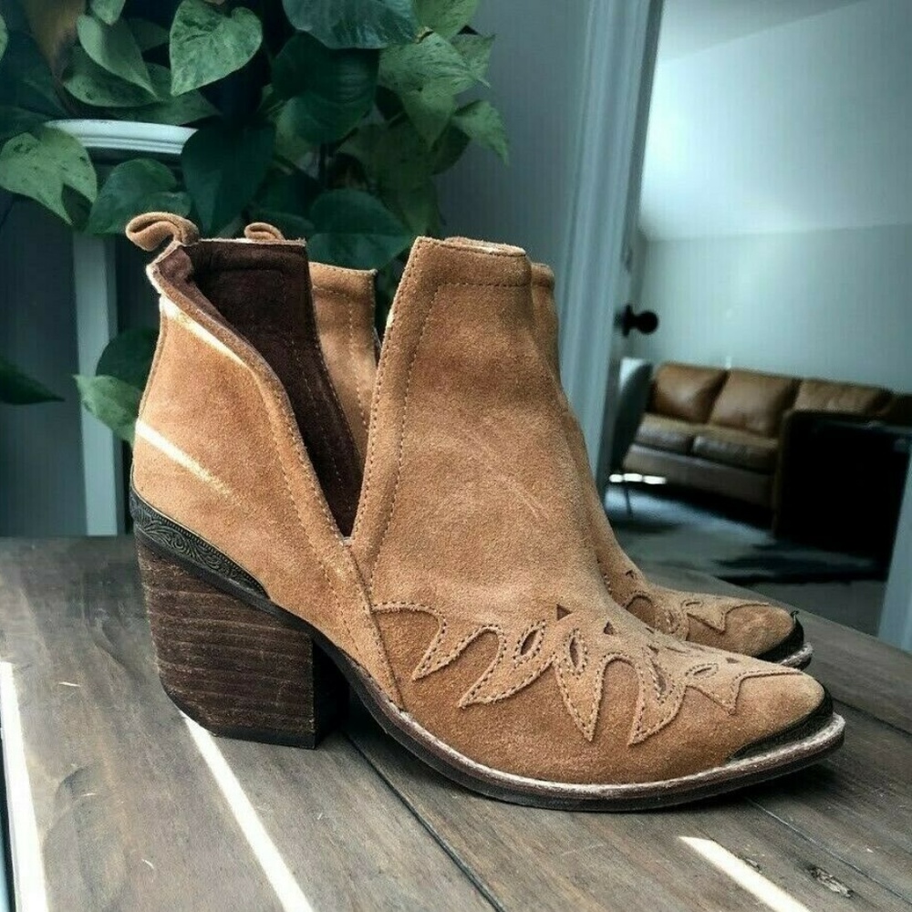 Jeffrey Campbell Cromwell Western Bootie Size 7